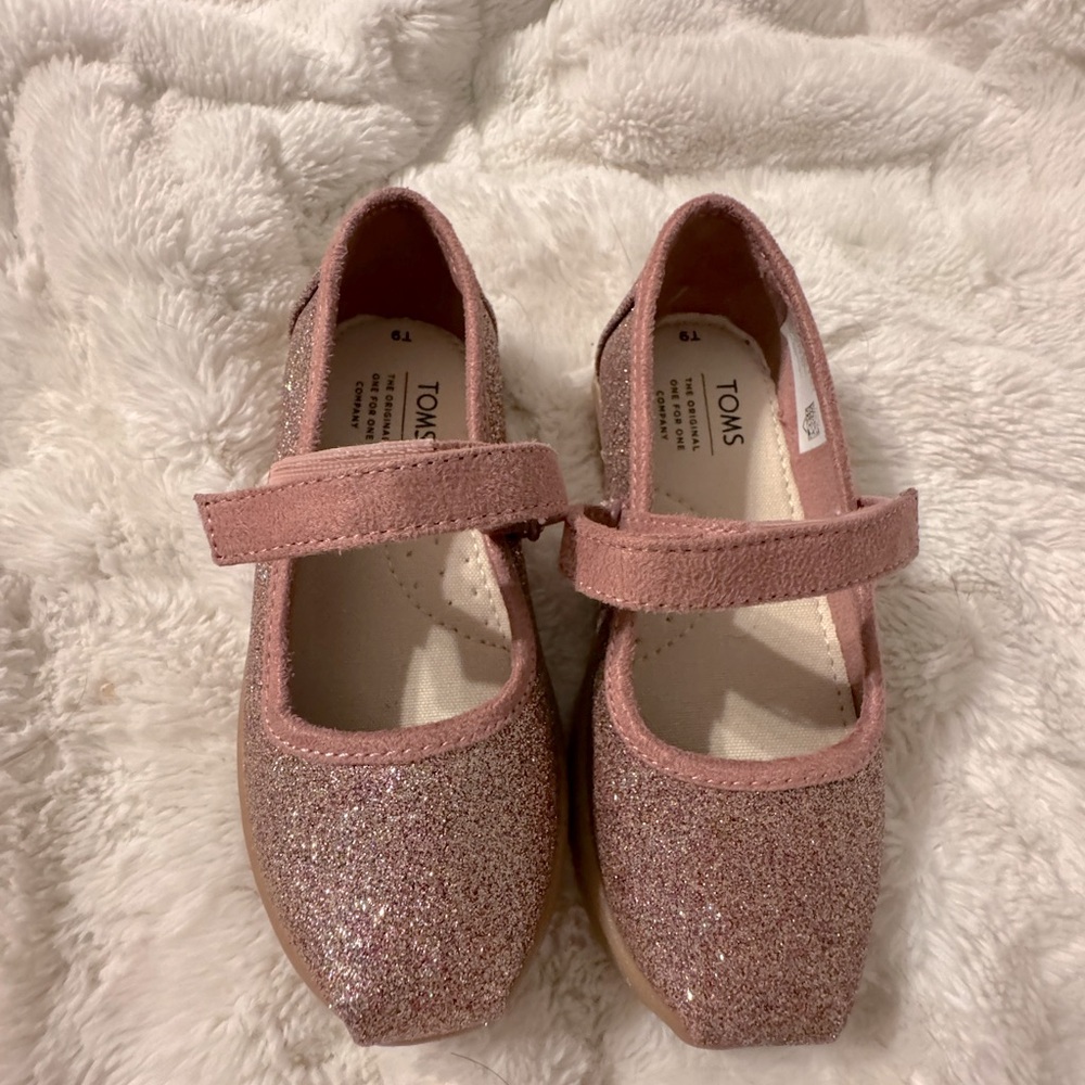 9T Sparkle pink Tom shoes
